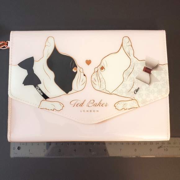 Ted Baker - Kissing Pugs vinyl clutch NWT - Picture 10 of 11